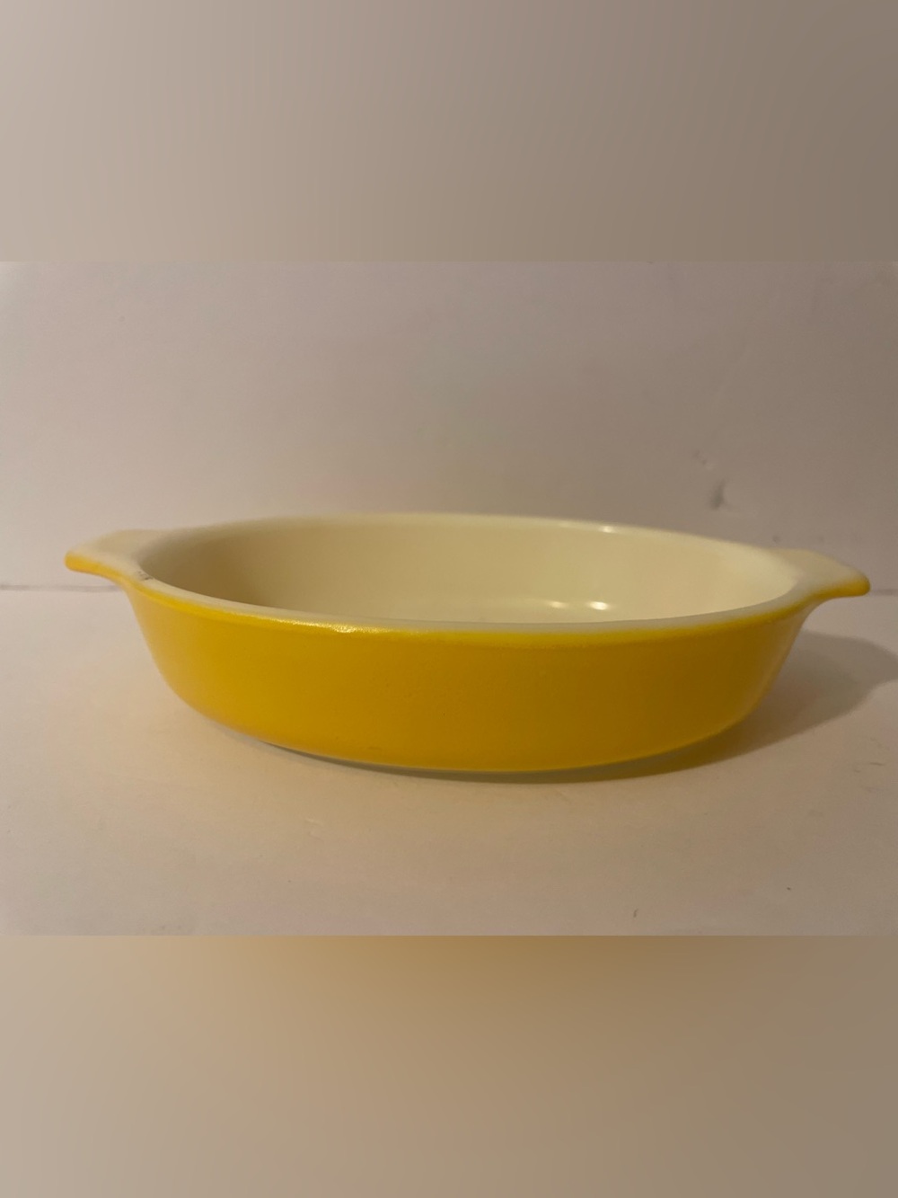 Vintage Pyrex Tableware by Corning #700 Yellow Au Gratin Dish Casserole Pixie - Picture 2 of 7